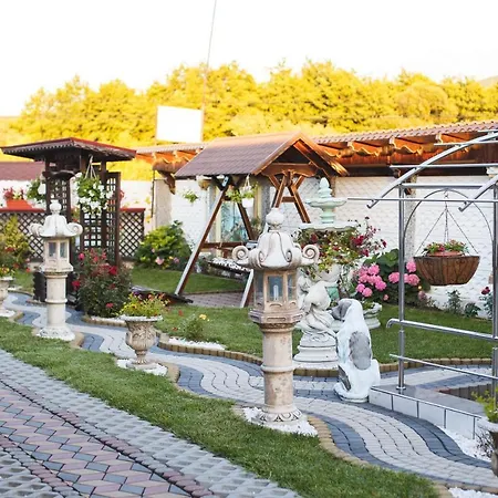 Guest house Vila Adr *
